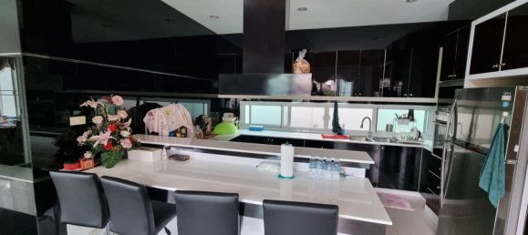 5 bedrooms Villa in Pattaya, Thailand No. 11155 27