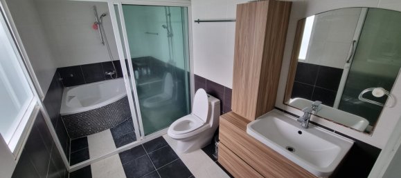 5 bedrooms Villa in Pattaya, Thailand No. 11155 16