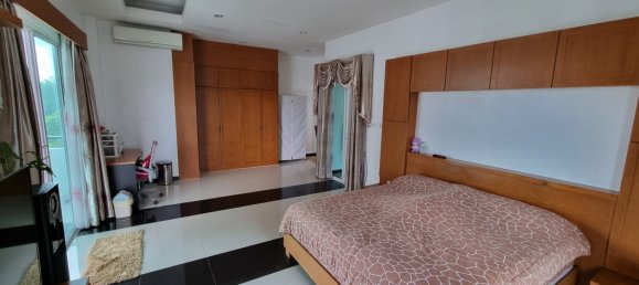 5 bedrooms Villa in Pattaya, Thailand No. 11155 15