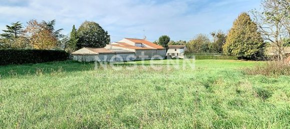 Grundstück in Saint-Etienne-de-Brillouet, France 1342m², Nr. 288278 3