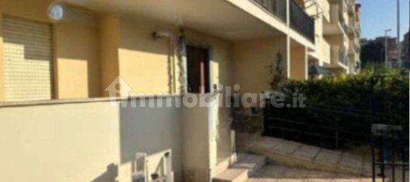 5غرفة عقار تجاري في Taranto, Italy رقم 12589 7