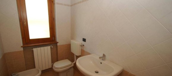 3-salle Appartement à Costa Serina, Italy No. 22292 10