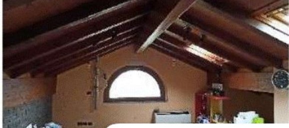 6 rooms House in Verano Brianza, Italy No. 1740 4