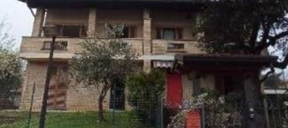 6 rooms House in Verano Brianza, Italy No. 1740 8