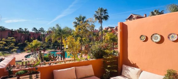 Apartamento de 2 dormitorios en Estepona, Spain No. 82455 6