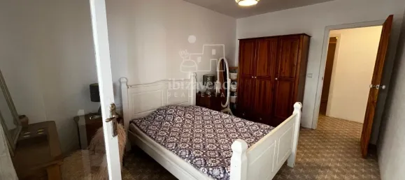 Apartamento de 3 dormitorios en Santa Eulalia Del Rio, Spain No. 181150 33