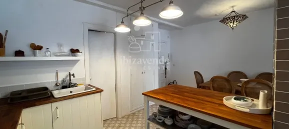 Apartamento de 3 dormitorios en Santa Eulalia Del Rio, Spain No. 181150 20