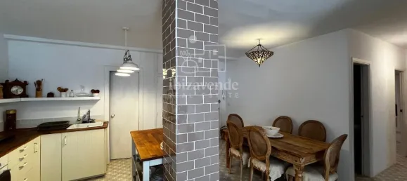 Apartamento de 3 dormitorios en Santa Eulalia Del Rio, Spain No. 181150 17