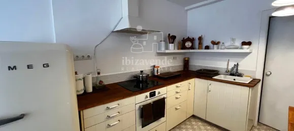 Apartamento de 3 dormitorios en Santa Eulalia Del Rio, Spain No. 181150 19