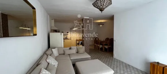 Apartamento de 3 dormitorios en Santa Eulalia Del Rio, Spain No. 181150 3