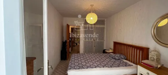 Apartamento de 3 dormitorios en Santa Eulalia Del Rio, Spain No. 181150 30
