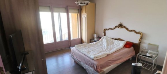 Apartamento de 3 dormitorios en Perpignan, France No. 284276 5