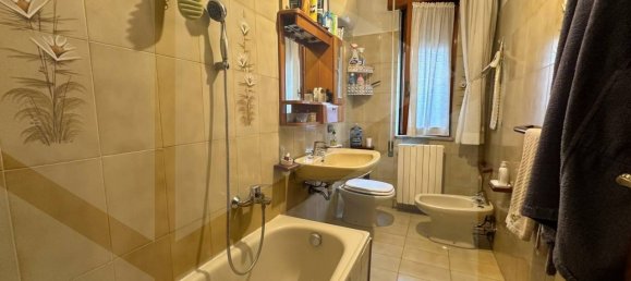 4 bedrooms House in Avezzano, Italy No. 22095 11