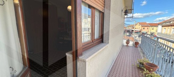 4 bedrooms House in Avezzano, Italy No. 22095 9