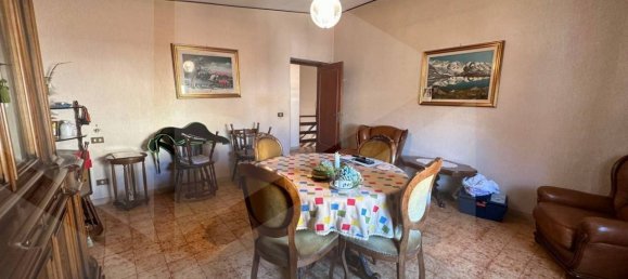 4 bedrooms House in Avezzano, Italy No. 22095 2