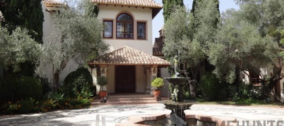 8 bedrooms Villa in Malaga, Spain No. 104599 2