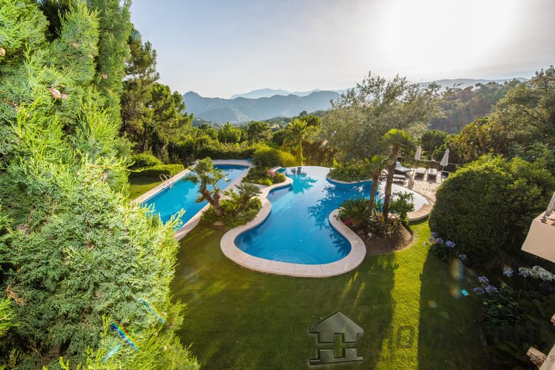 8 bedrooms Villa in Malaga, Spain No. 104599