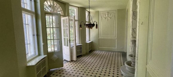 Квартира с 2 спальнями в Лихтерфельде, Германия № 314982 5