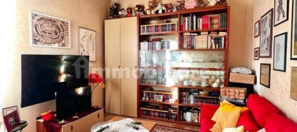 2 bedrooms Apartment in Genoa, Italy No. 15178 4