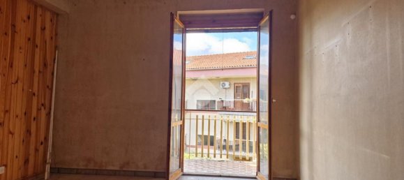 4 bedrooms Apartment in Aci Sant'Antonio, Italy No. 338681 18