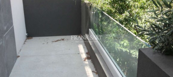 4 bedrooms Villa in Attard, Malta No. 3215 11