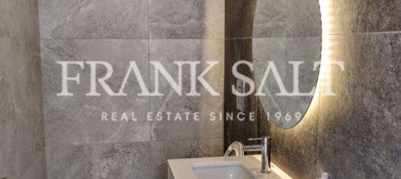 4 bedrooms Villa in Attard, Malta No. 3215 15