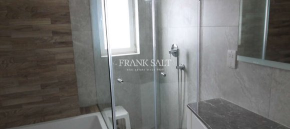 4 bedrooms Villa in Attard, Malta No. 3215 18