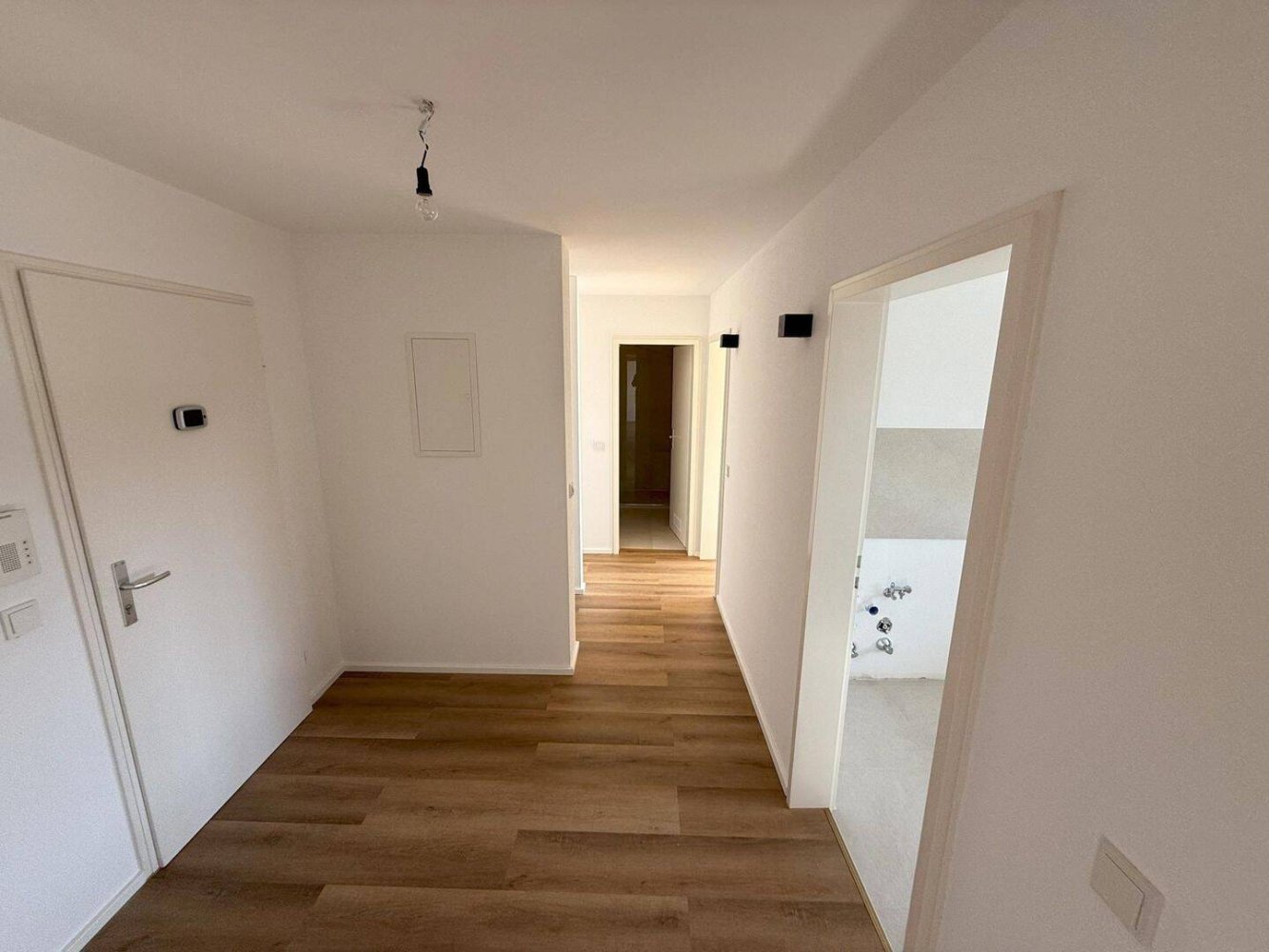 Квартира с 2 комнатами в Мюнхен, Германия № 171783