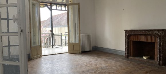 Casa de 3 dormitorios en Vierzon, France No. 69916 4