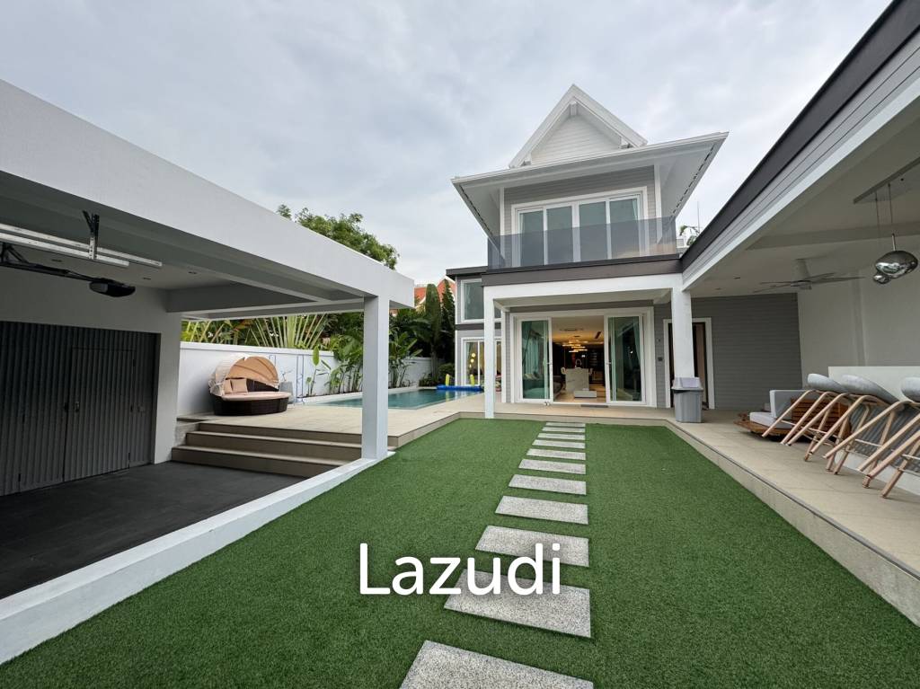 5 bedrooms Villa in Pattaya, Thailand No. 23573