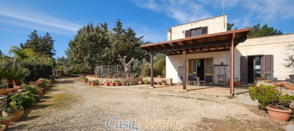 Вилла с 3 комнатами в Gallipoli, Италия № 235941 4