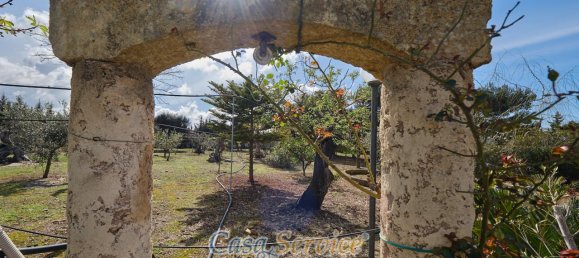 Вилла с 3 комнатами в Gallipoli, Италия № 235941 21