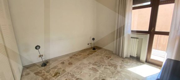 Apartamento de 4 habitaciónes en Bitonto, Italy No. 30535 30