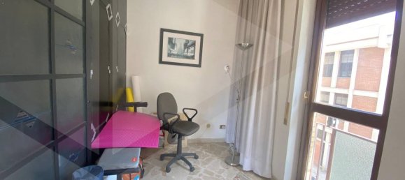 Apartamento de 4 habitaciónes en Bitonto, Italy No. 30535 6