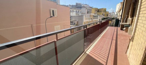 Apartamento de 4 habitaciónes en Bitonto, Italy No. 30535 20