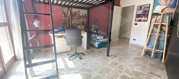Apartamento de 4 habitaciónes en Bitonto, Italy No. 30535 37