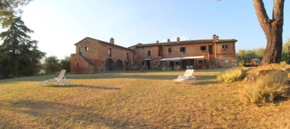 9 bedrooms House in Siena, Italy No. 196615 6