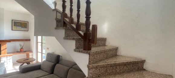 3 bedrooms Villa in Carrara, Italy No. 48171 6