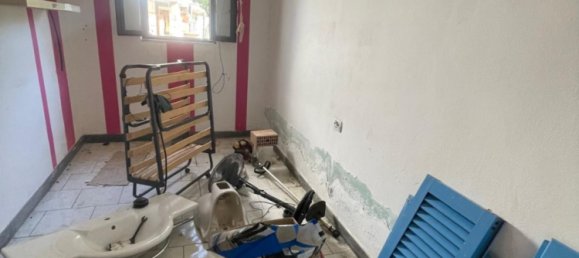 3 bedrooms Villa in Carrara, Italy No. 48171 16