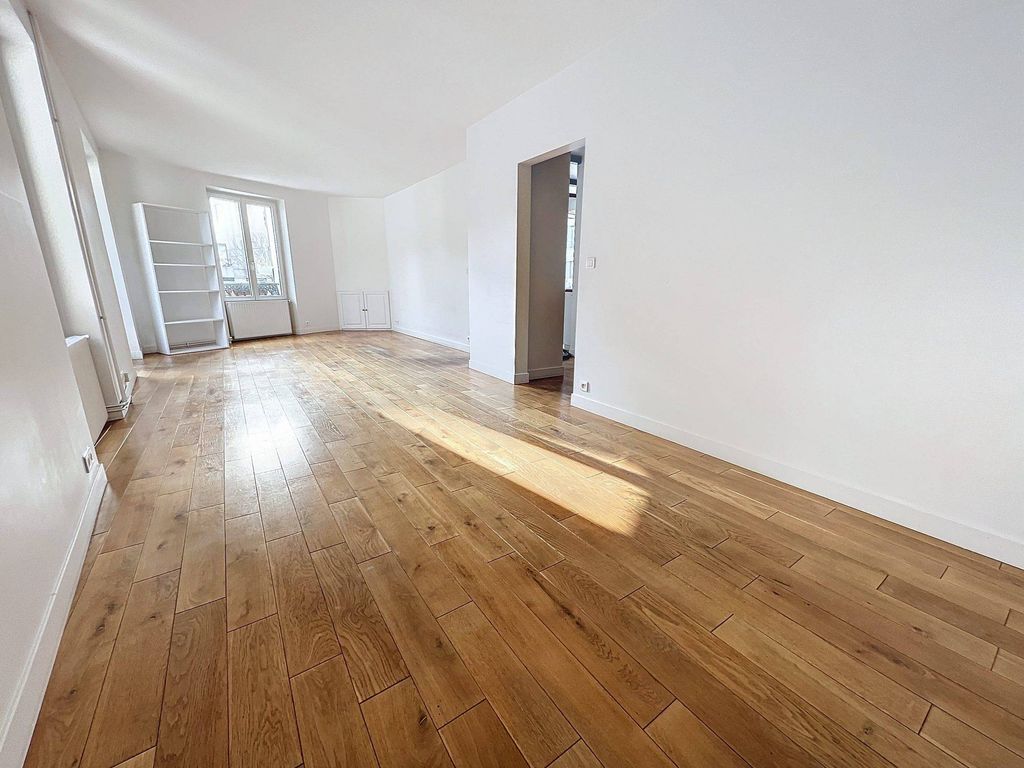 4 Schlafzimmer Wohnung in Garches, France, Nr. 122008