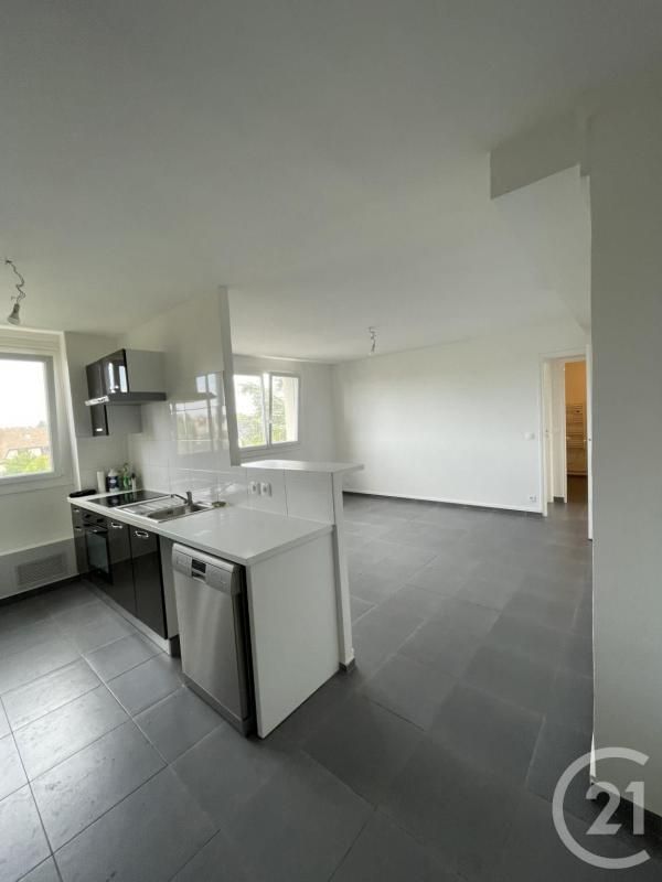 2 bedrooms Apartment in Houilles, France No. 137342