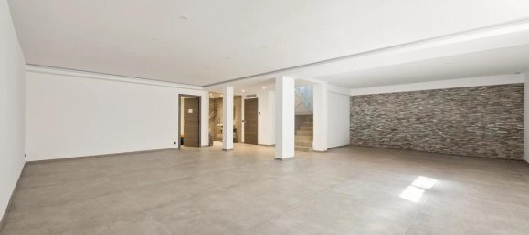 4 bedrooms Villa in Antibes, France No. 288488 14