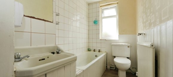 Casa en Doncaster, United Kingdom No. 2886 8