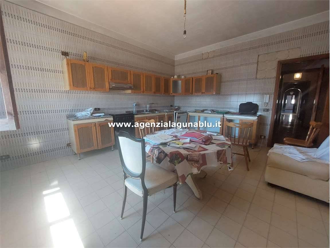 3 Schlafzimmer Wohnung in Mazara del Vallo, Italy, Nr. 352132