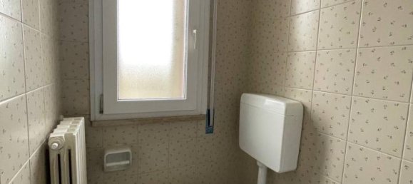 2 rooms Apartment in Ferrara, Italy No. 150980 10