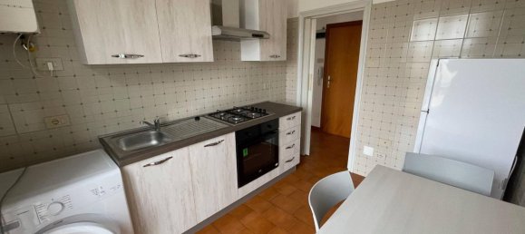 2 rooms Apartment in Ferrara, Italy No. 150980 3