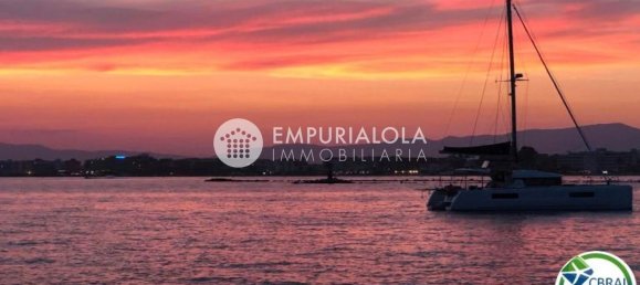 Garaje en Roses, Spain 20 m² No. 187491 20