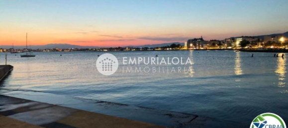 Garaje en Roses, Spain 20 m² No. 187491 17