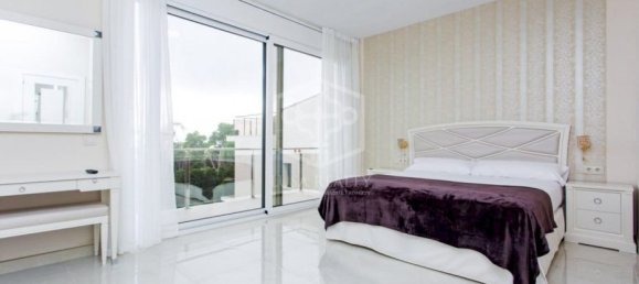 Коммерческая недвижимость 4000м² в Пладжа-де-Аро, Испания № 7368 13