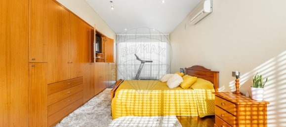 4 bedrooms House in Revelhe, Portugal No. 21122 21